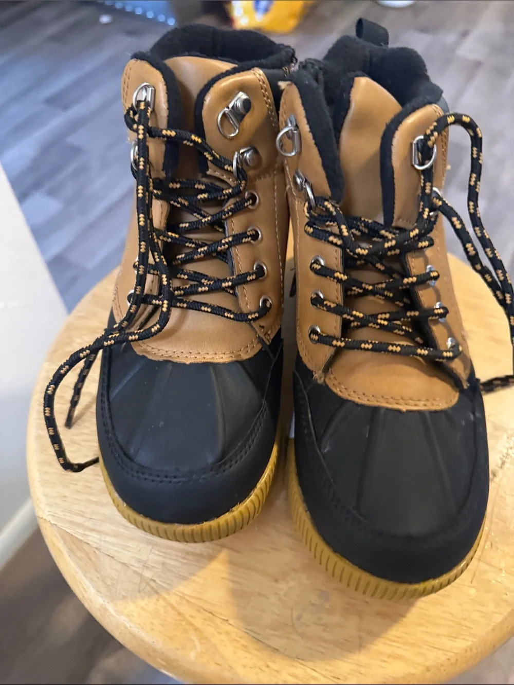 Original Use Kids Two-Tone Black and Tan Winter Boots